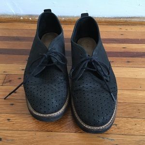 Clark’s Lace-up shoes